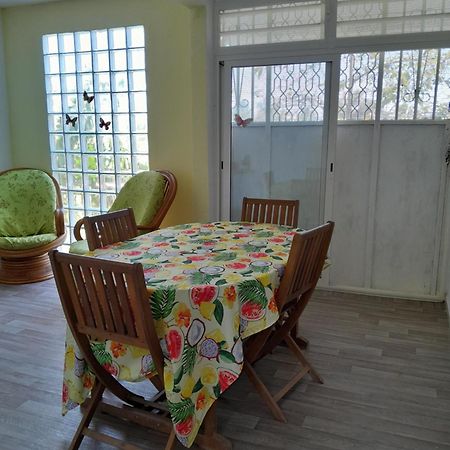 Apartamento Les Manguiers Sainte-Anne  Exterior foto